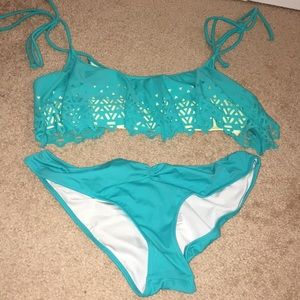 Victoria’s Secret bikini TOP 👙 turquoise.